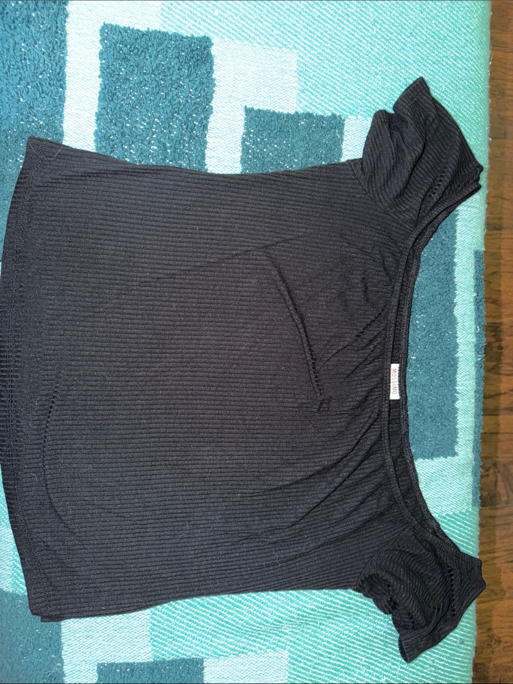 Mossimo Supply Co. Black Off-Shoulder Ribbed Tee